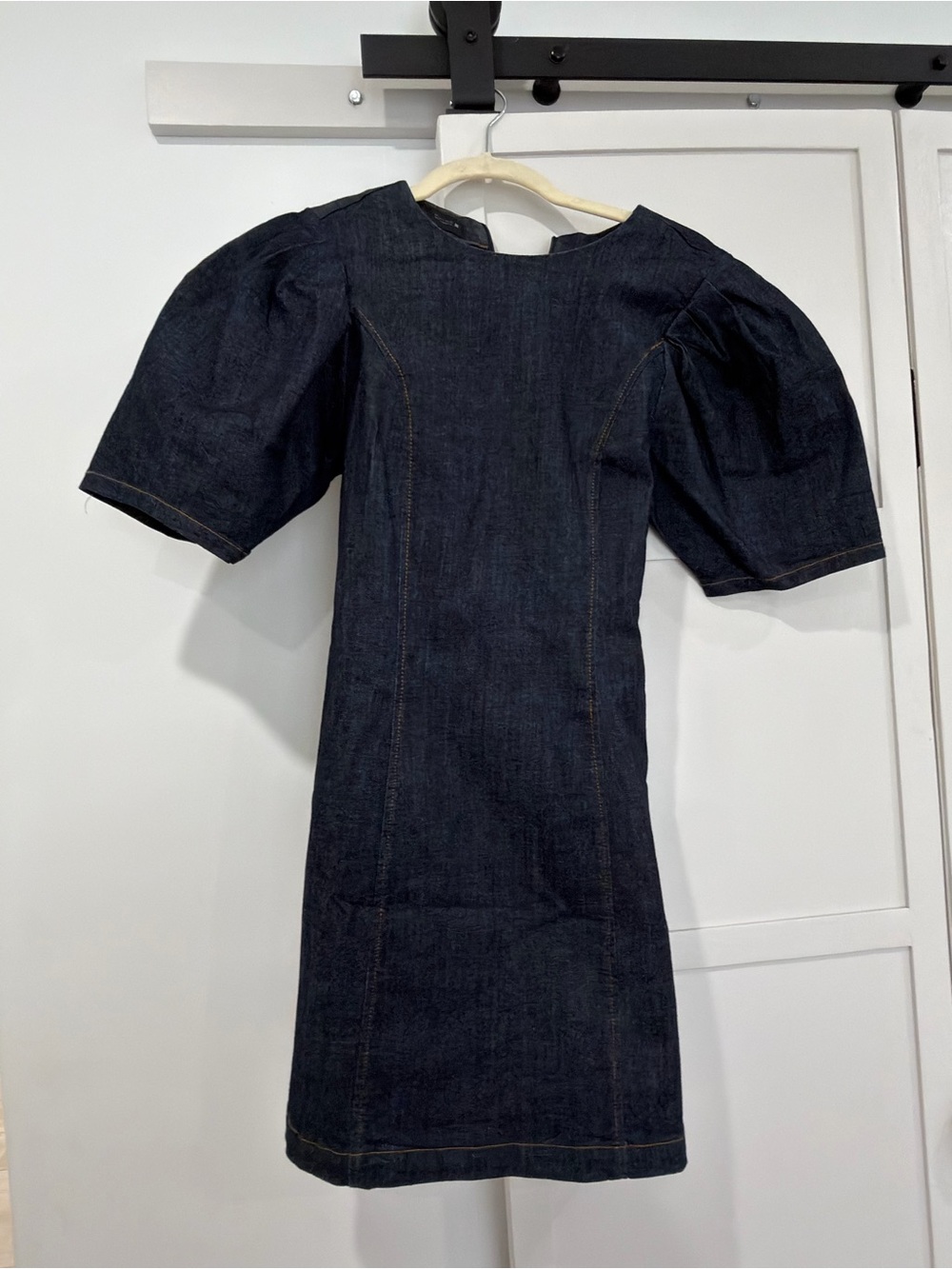 Women’s Dark Denim Puff-Sleeve Dress